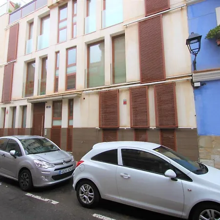 Modern Casaturis With Castle Views A131 Apartment